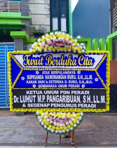 Bunga papan duka cita Toko Bunga Cipondoh Tangerang layanan 24 jam.